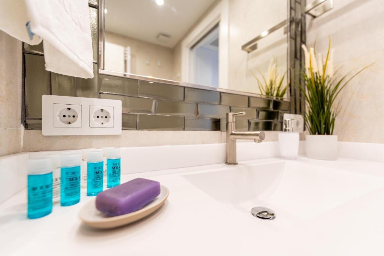 Wintowinrentals Apartamento Suite En Ocean House ตอร์เรโมลิโนส ภายนอก รูปภาพ